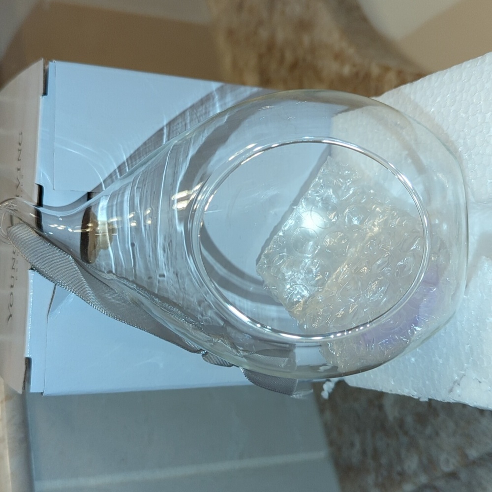 Young Living 2019 Tear drop shape glass diffuser ornament